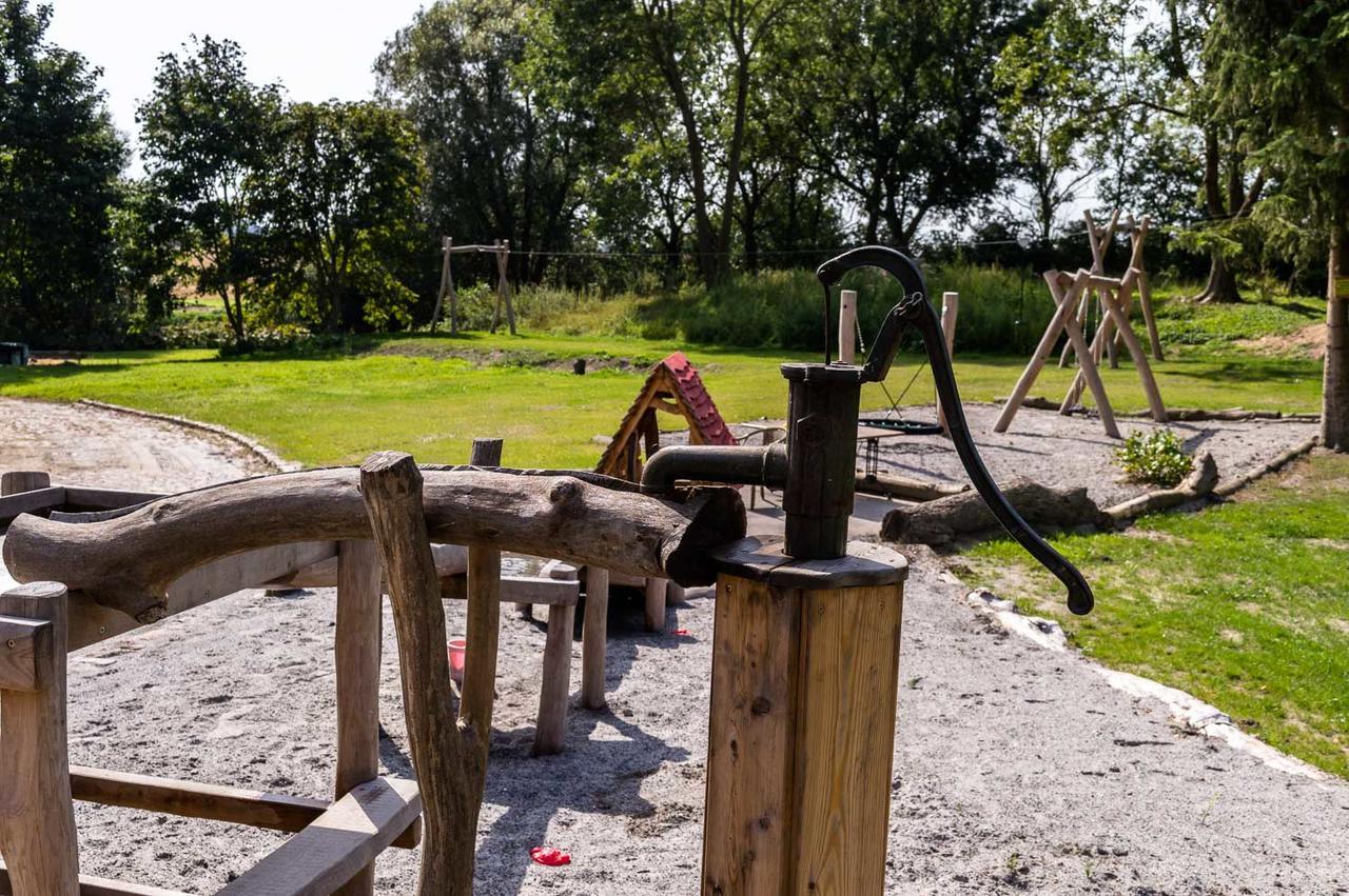 Gutshof Gross Behnkenhagen Lejlighed Eksteriør billede